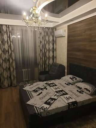 Апартаменты New LUX Apartment in Center on Stalevarov 2 Bed rooms Port Imeni Lenina-2